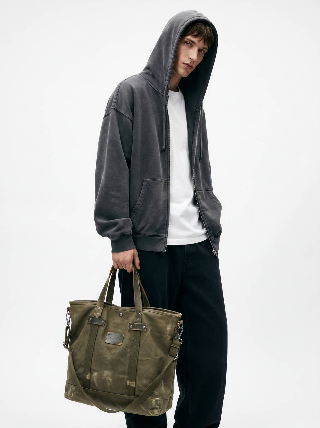 The Utility Tote view 1