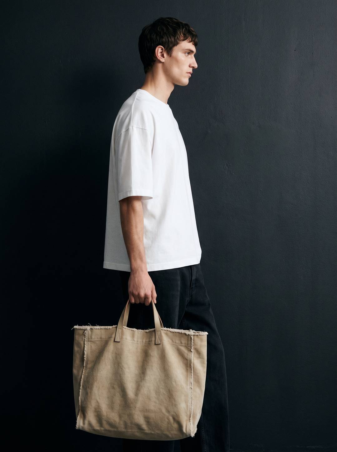 The Utility Tote view 7